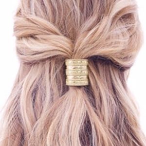 Jen Atkin x Chloe + Isabel Ponytail Cuff